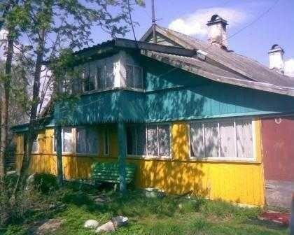 Продам часть дома деревня Лисино Лен области 60 км от Питера