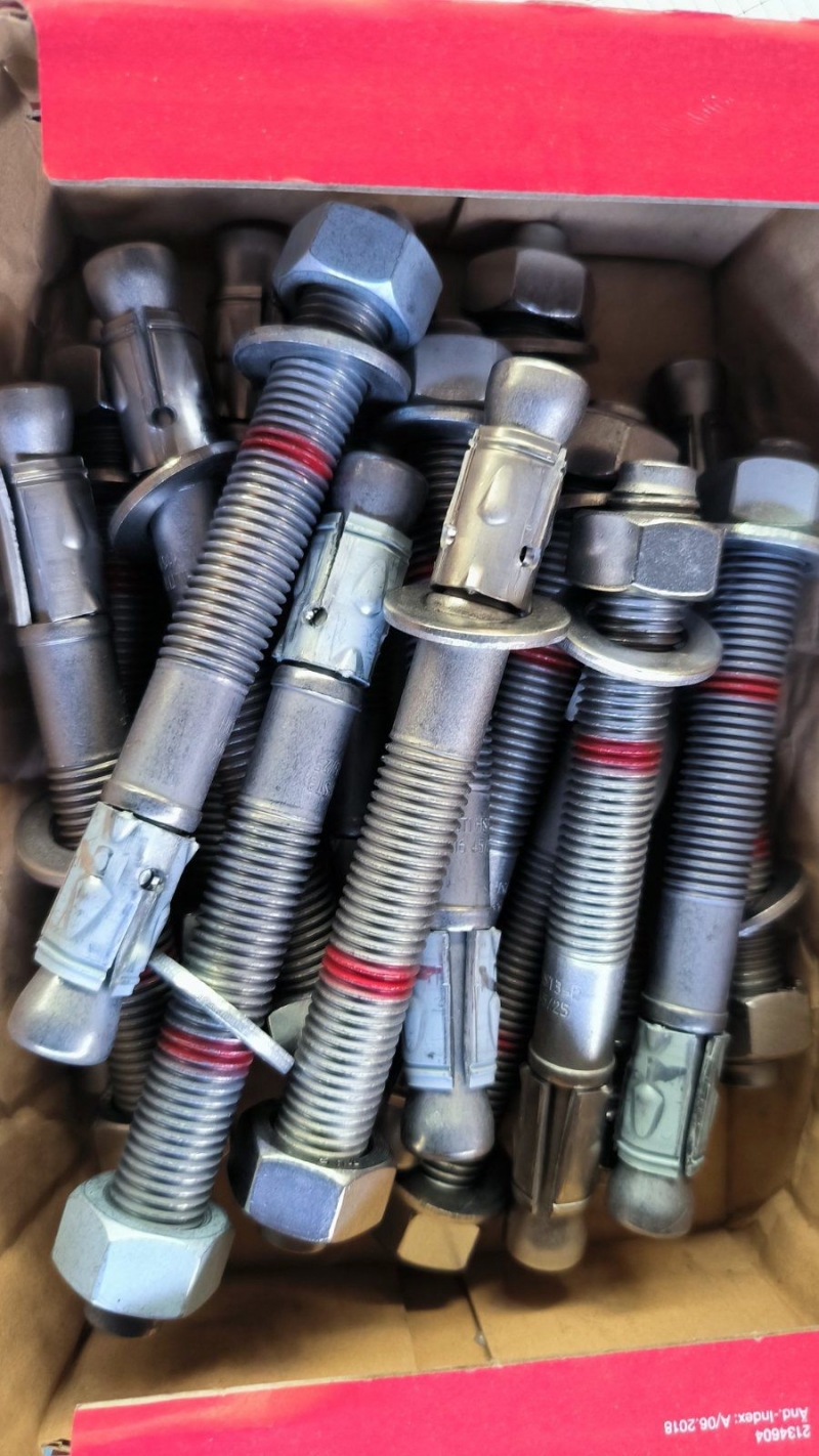 Анкера HILTI, анкерные болты