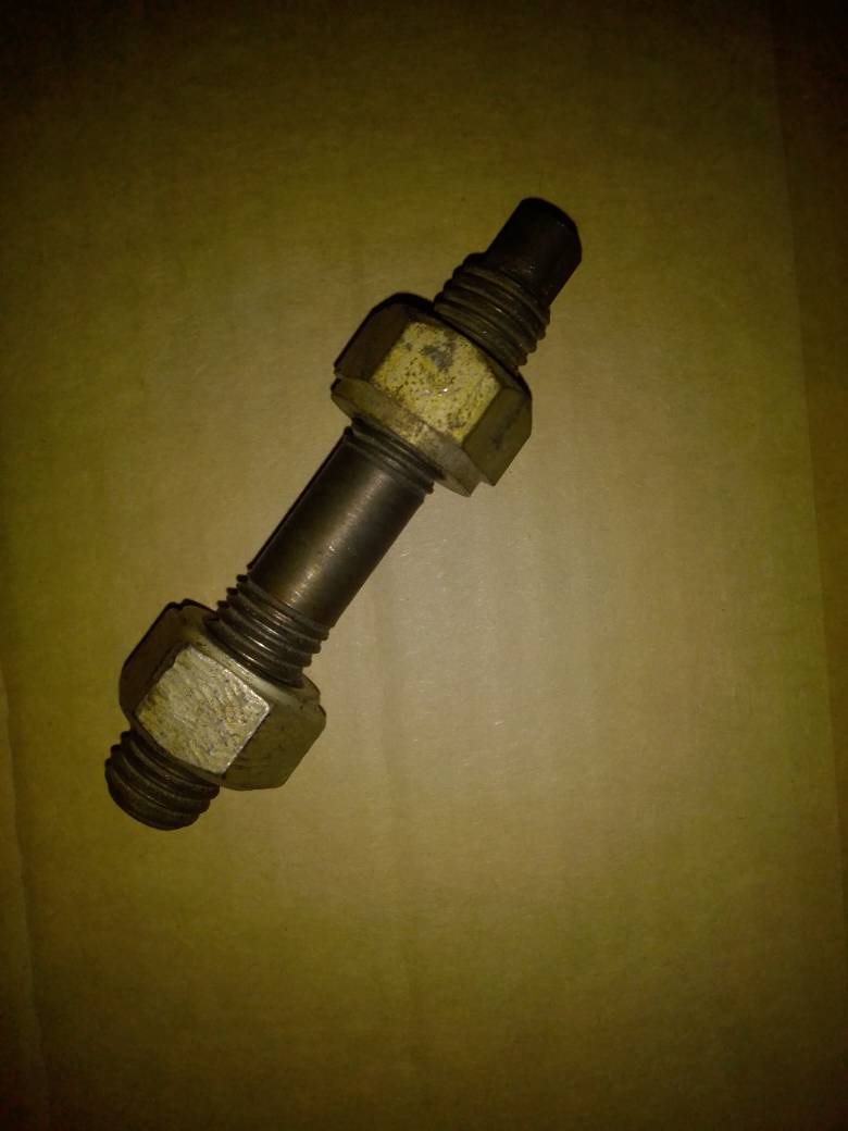 Шпилька ст.35Х М14х80 гайками ГОСТ